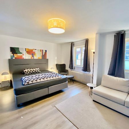 Ferienhaus "Sofia" Anno 1650, Neu - Top Lage - Tempur Beds - Wifi - Parking - Im Herzen Von Detmold-Altstadt, Historische Stadtmauer, Old Lane デトモルト エクステリア 写真