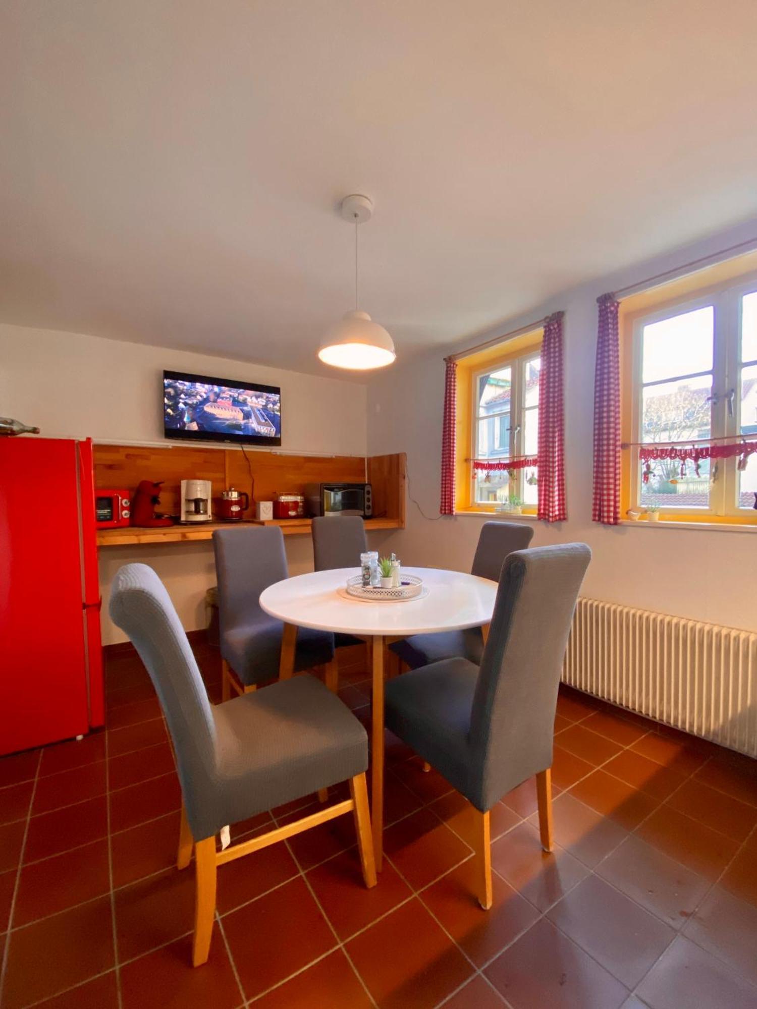 Ferienhaus "Sofia" Anno 1650, Neu - Top Lage - Tempur Beds - Wifi - Parking - Im Herzen Von Detmold-Altstadt, Historische Stadtmauer, Old Lane デトモルト エクステリア 写真