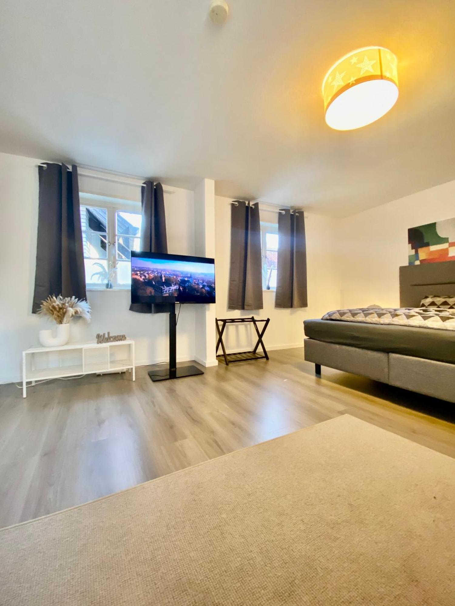 Ferienhaus "Sofia" Anno 1650, Neu - Top Lage - Tempur Beds - Wifi - Parking - Im Herzen Von Detmold-Altstadt, Historische Stadtmauer, Old Lane デトモルト エクステリア 写真